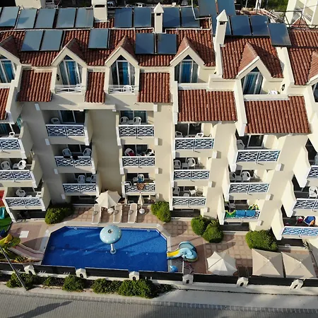 Blue Palace Aparthotel