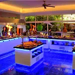 아파트호텔 Blue Palace 3*